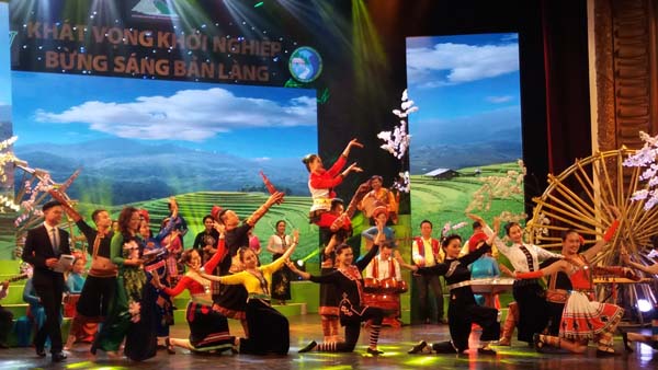 “Khát vọng khởi nghiệp – Bừng sáng bản làng”